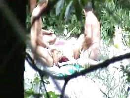 Nhỏ Sabrina nhồi với 2 cocks phim xxxhay video (Sabrina tóc vàng)